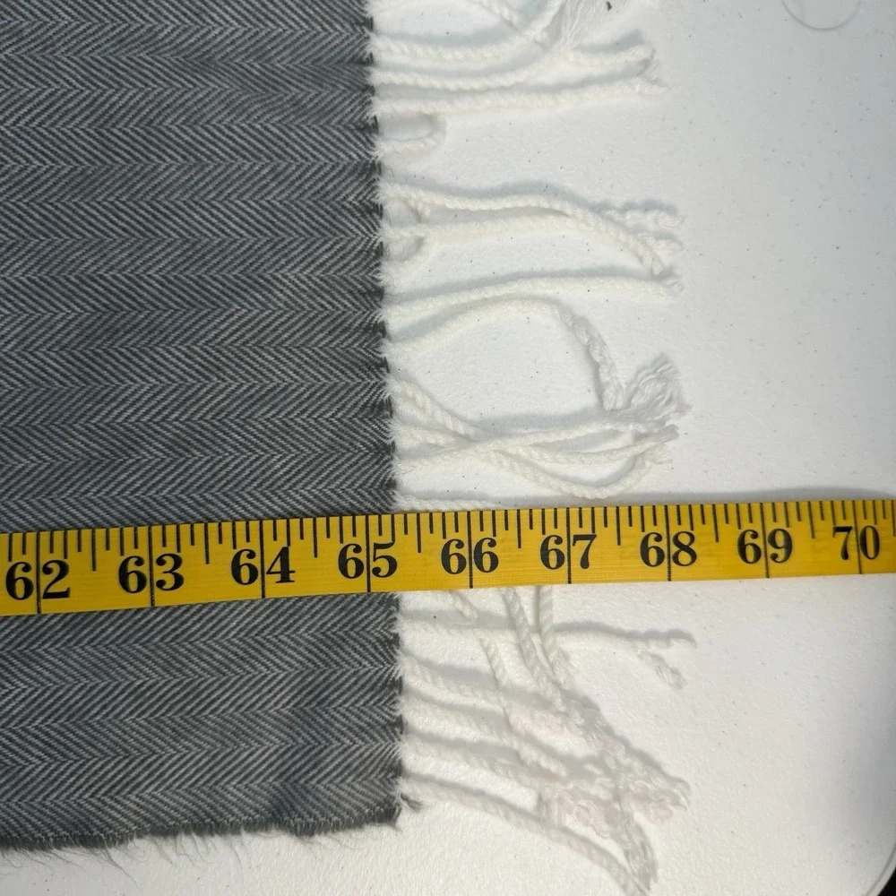 Gray Herringbone 100%‎ Cashmere Scarf Wrap Scotland Fringe 12